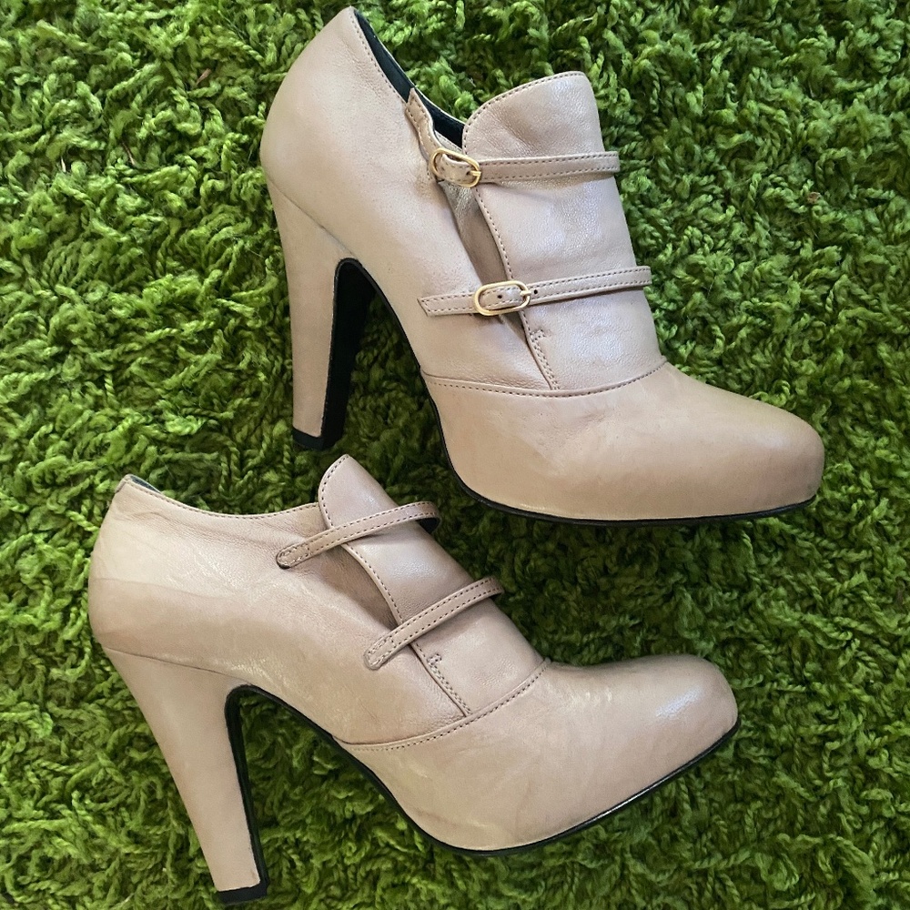 HUGO BOSS Soft Leather Ankle Boot Made in Italy, Taupe Size US 8/IT 38